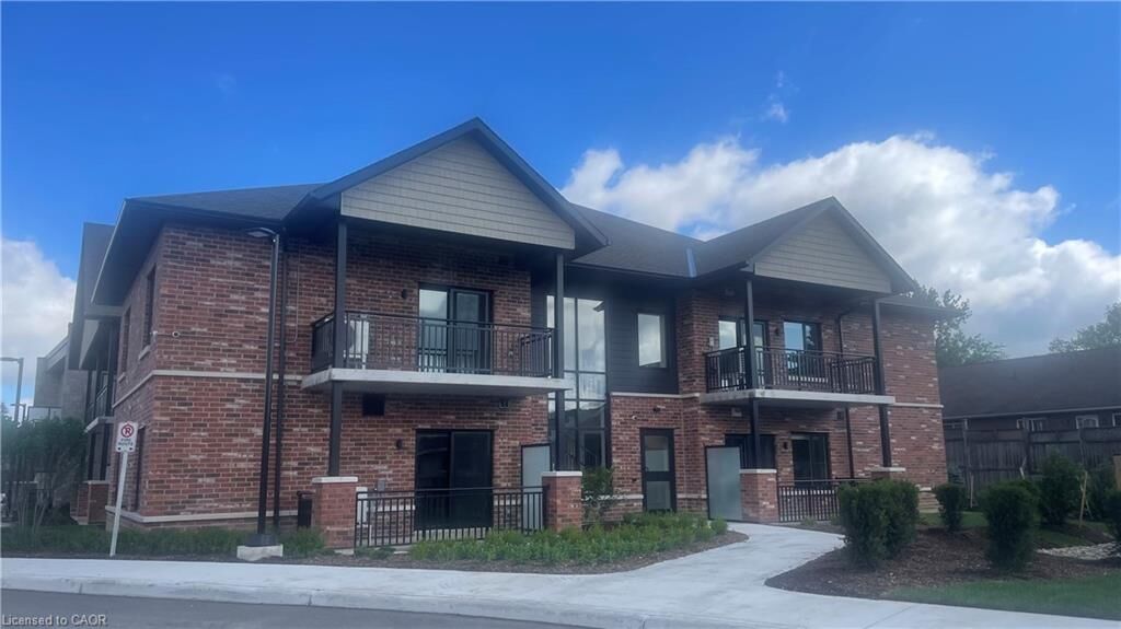 Property Photo: 773 Princess Street 217 ON N0G 2L3