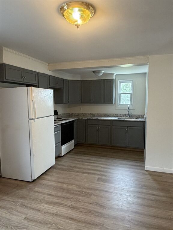 Property Photo: 13 Ives B MA 01504