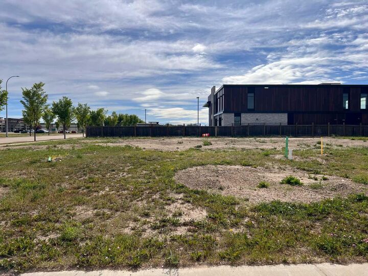 6625 &Amp 6629 105A Street — photo 1