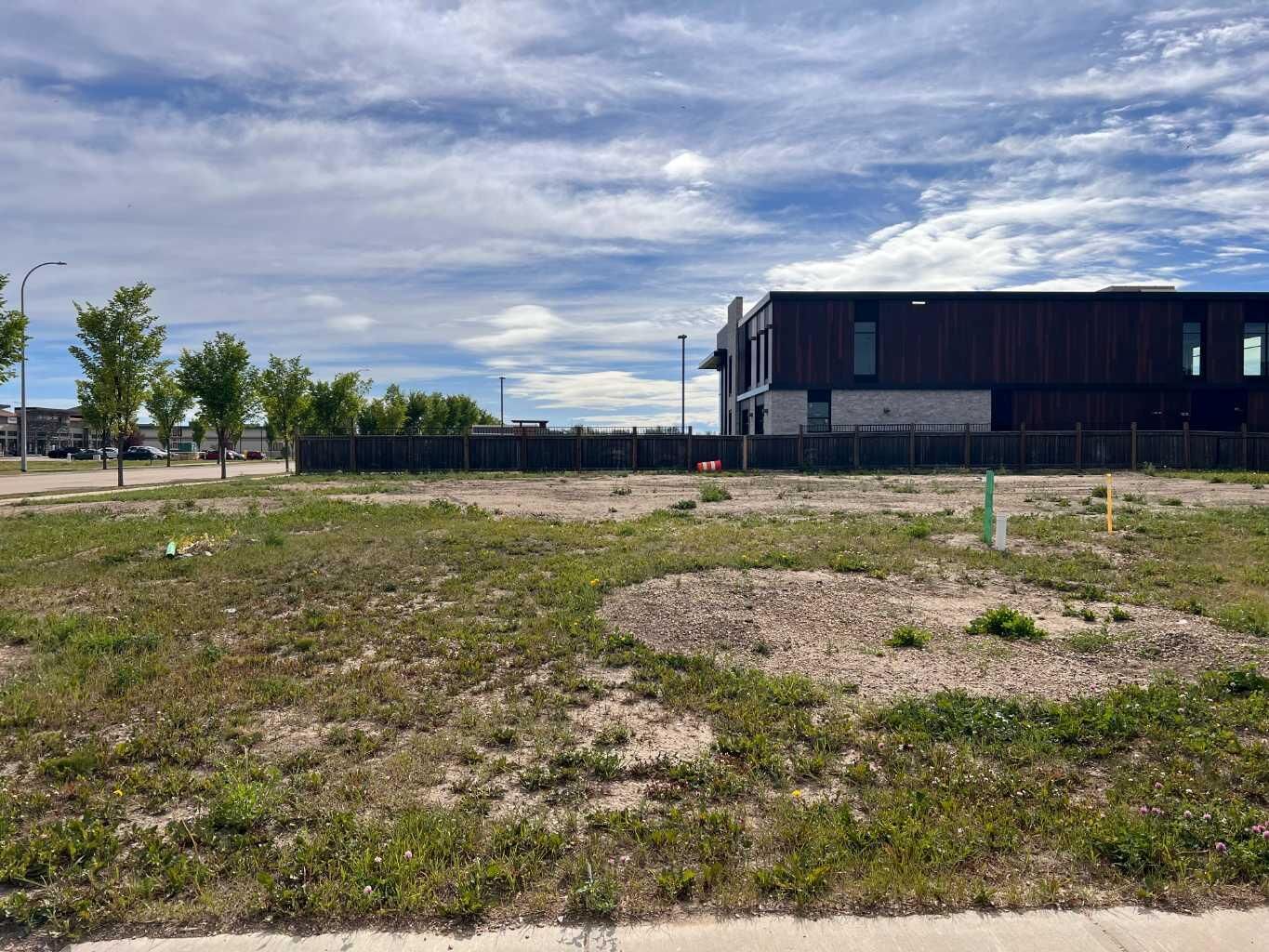 Property Photo: 6625 &Amp 6629 105A Street AB T8W 0L5