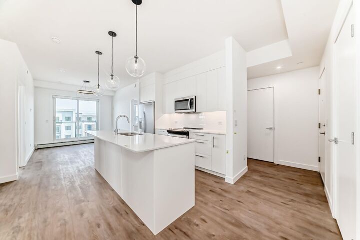 Property Photo: 63 Corner Glen Crescent NE 1519 AB T3N 2R6