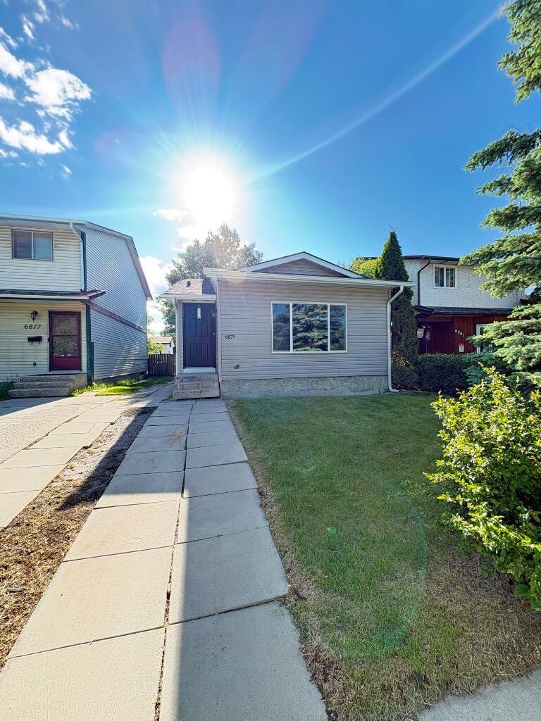 Property Photo:  6879 Rundlehorn Drive NE  AB T1Y 4P2 