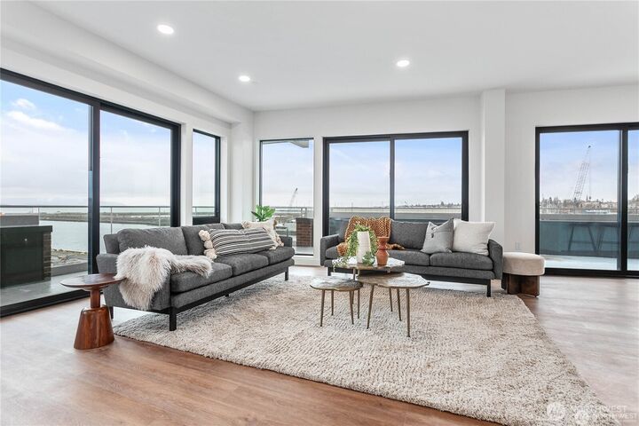Property Photo: 1019 Granary Avenue 202 WA 98225