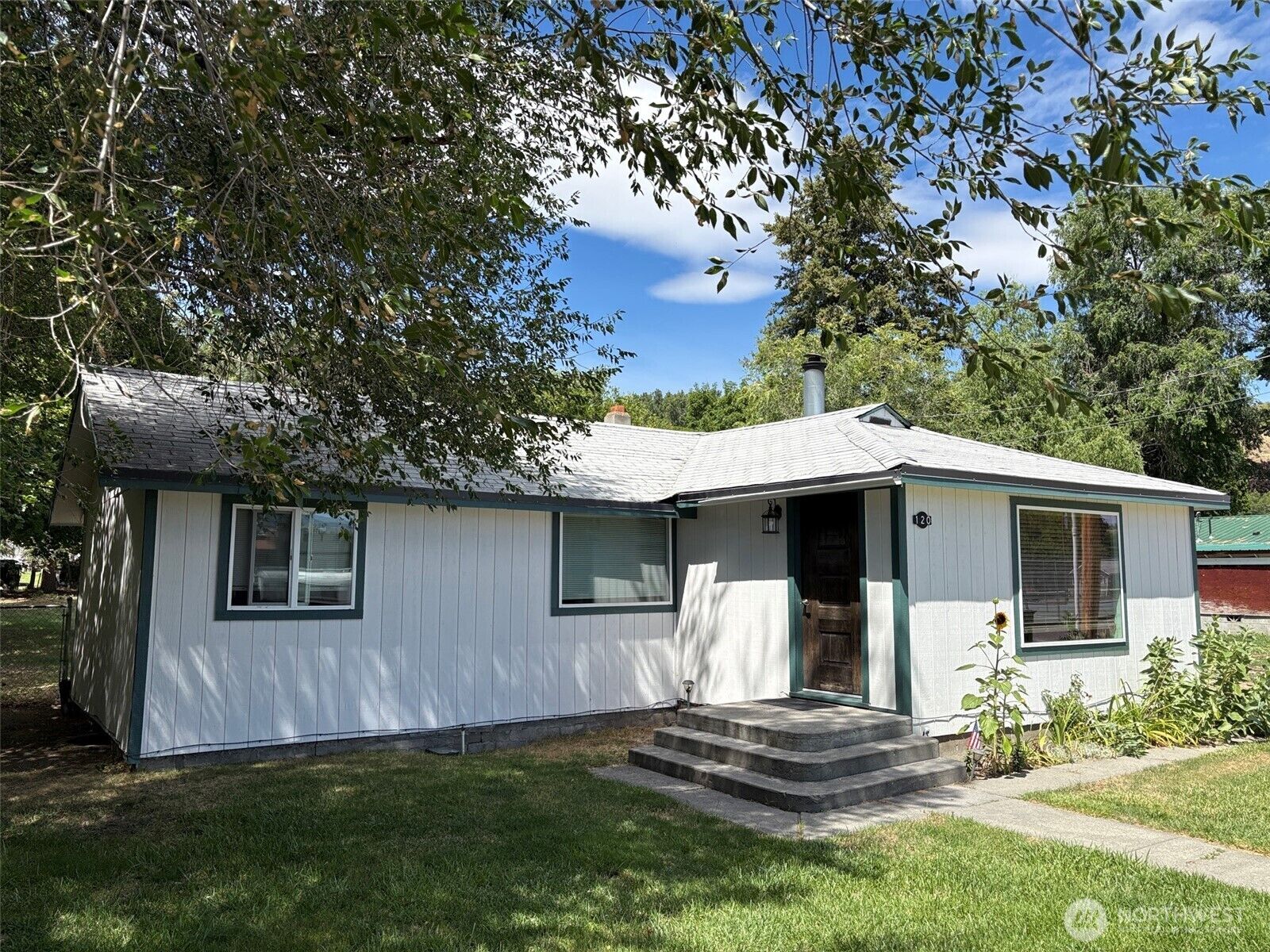 Property Photo: 120 S Fir Street WA 98841