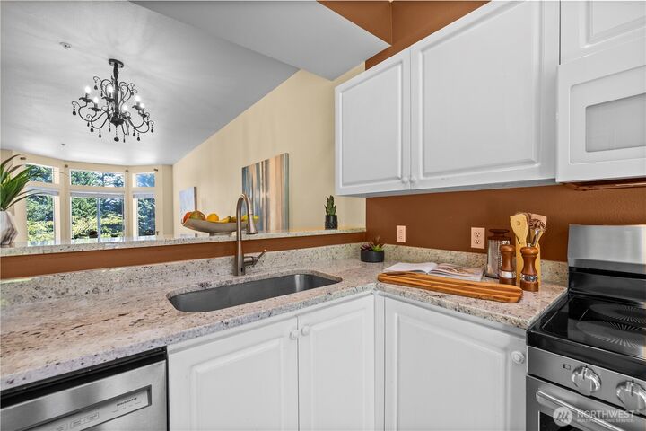 Property Photo: 2145 NW Pacific Elm Drive 2145 WA 98027