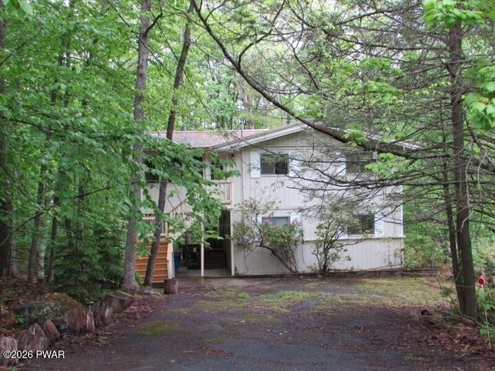 Property Photo: 106 Cedar Lane PA 18428