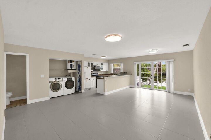 Property Photo: 4295 Coral Springs Drive 3C FL 33065