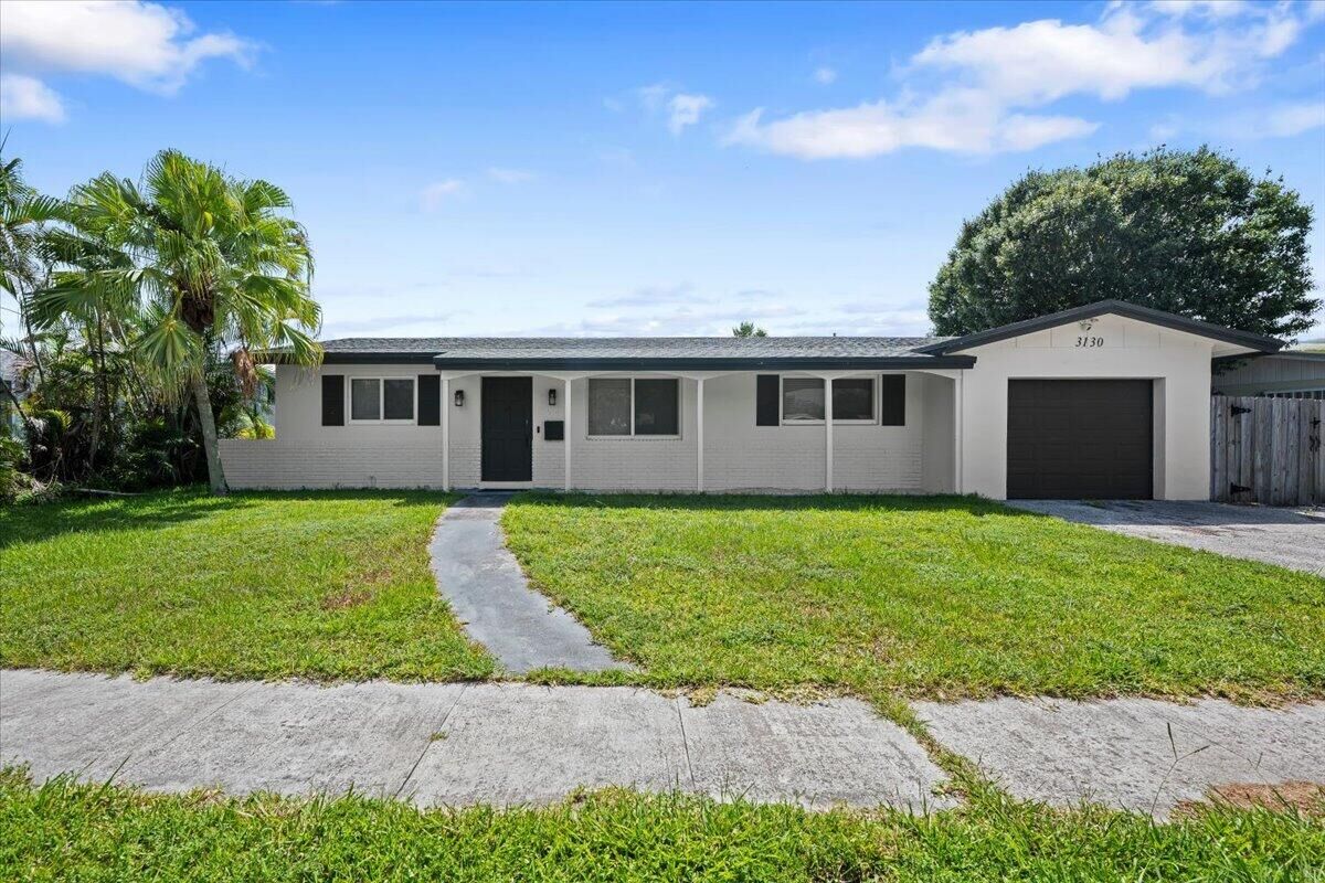 Property Photo: 3130 Capri Road FL 33410