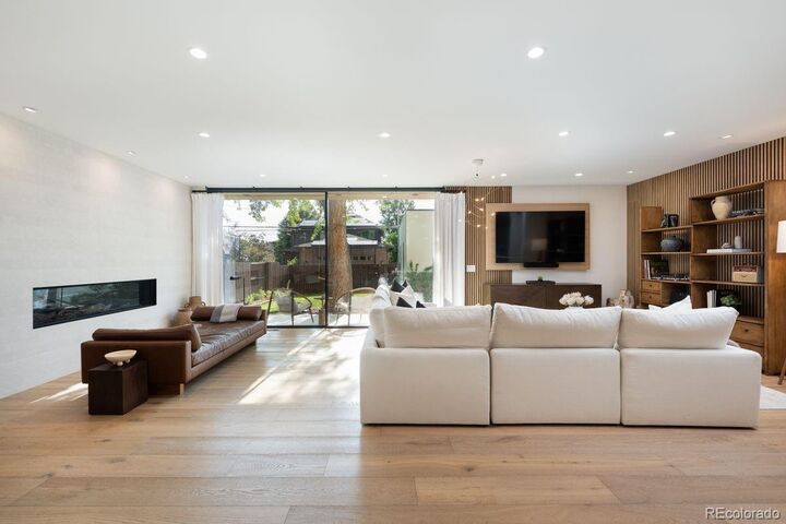 Property Photo: 1375 S Elizabeth Street CO 80210