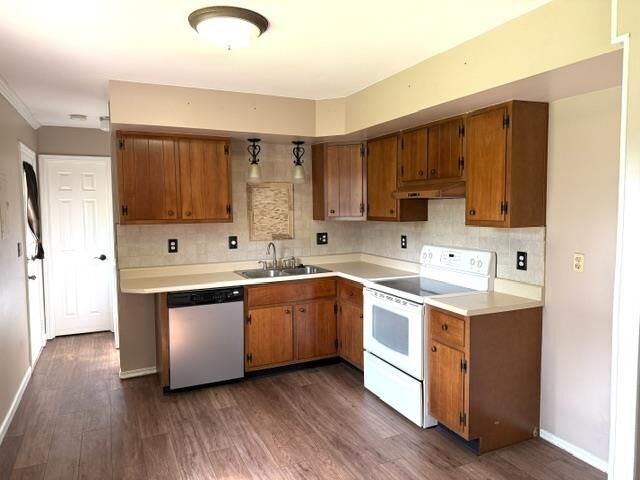 Property Photo:  1521 SW 39th Steret  IN 47330 