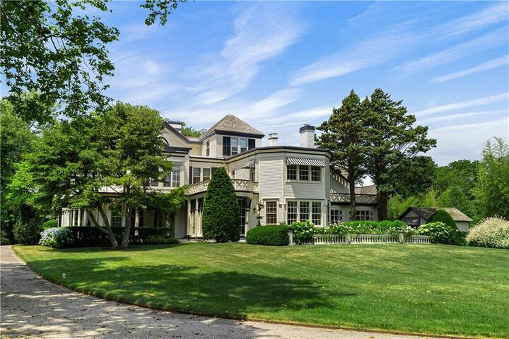 Property Photo: 701 Bellevue Avenue RI 02840