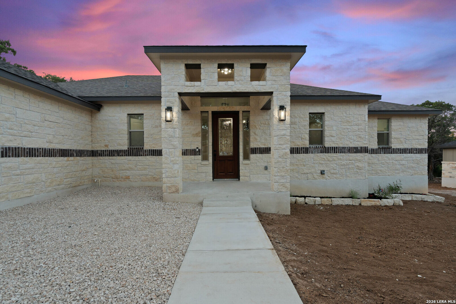 Property Photo:  333 Eagle Rock Rd  TX 78070 