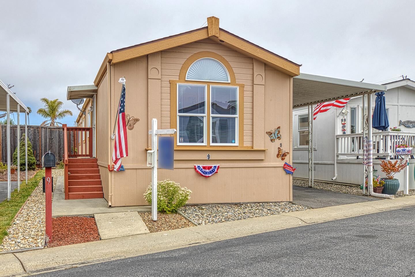 Property Photo: 1040 38th Avenue 9 CA 95062