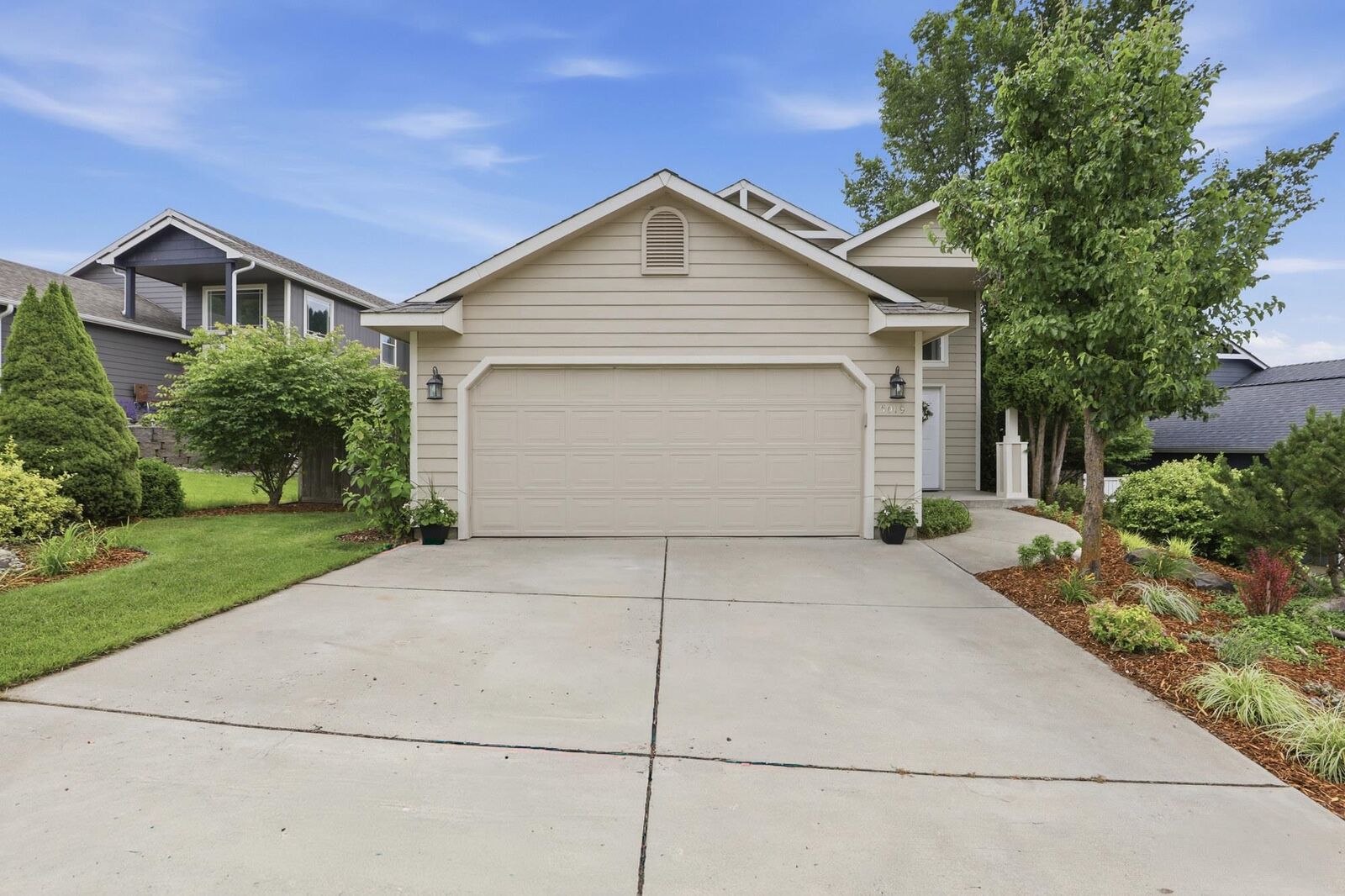 Property Photo:  5019 W Pacific Park Dr  WA 99208 