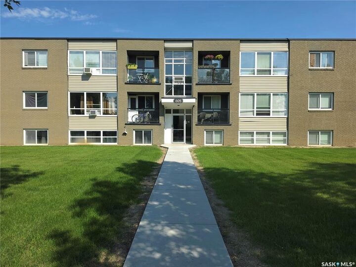605 Wilson Crescent 9 — photo 1