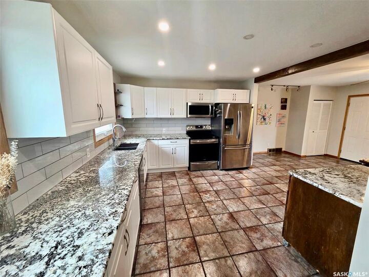 Property Photo: 18 Kronau Street SK S0G 2T0