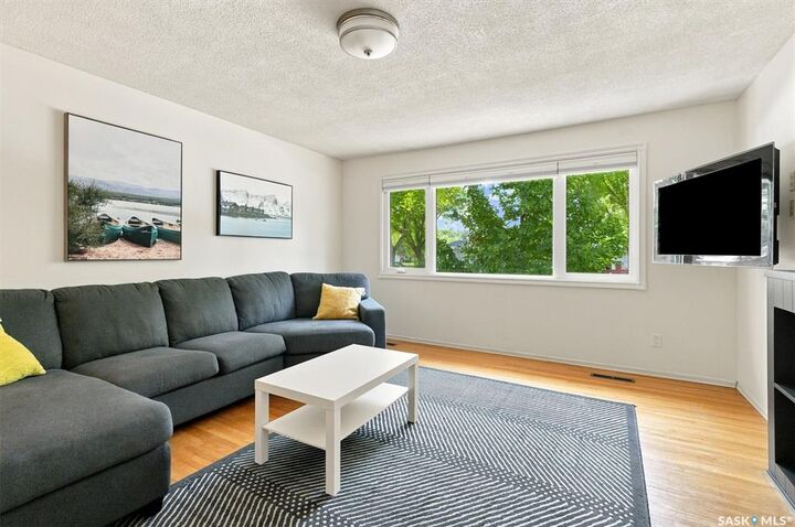 Property Photo: 1009 East Centre SK S7J 3A2