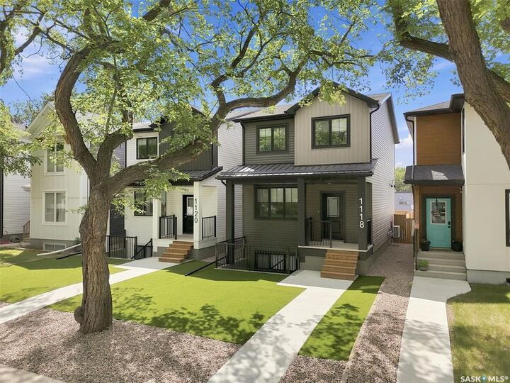Property Photo:  1118 9th Street E  SK S7H 0N4 