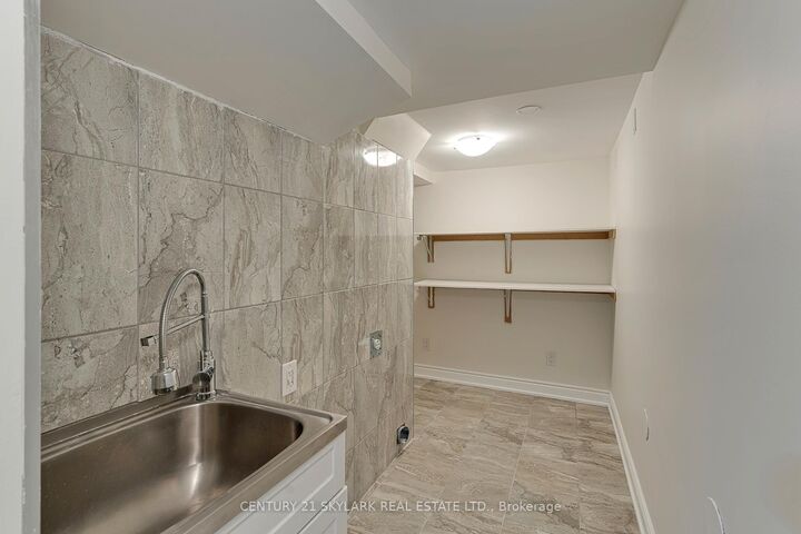 Property Photo: 94 Bayhampton Drive Basement ON L6P 3A9