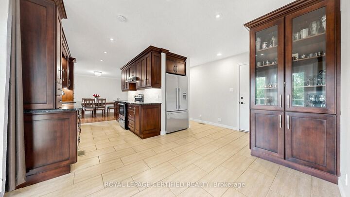 Property Photo:  438 Lexington Road  ON N2K 2K3 