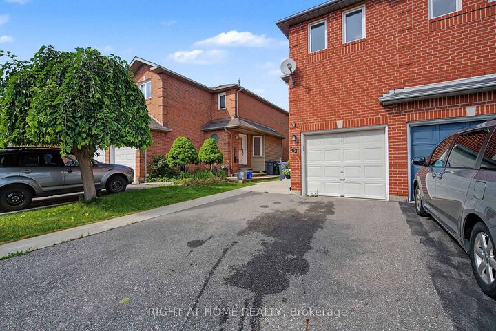 Property Photo:  5531 Whistler Crescent  ON L4Z 3R7 