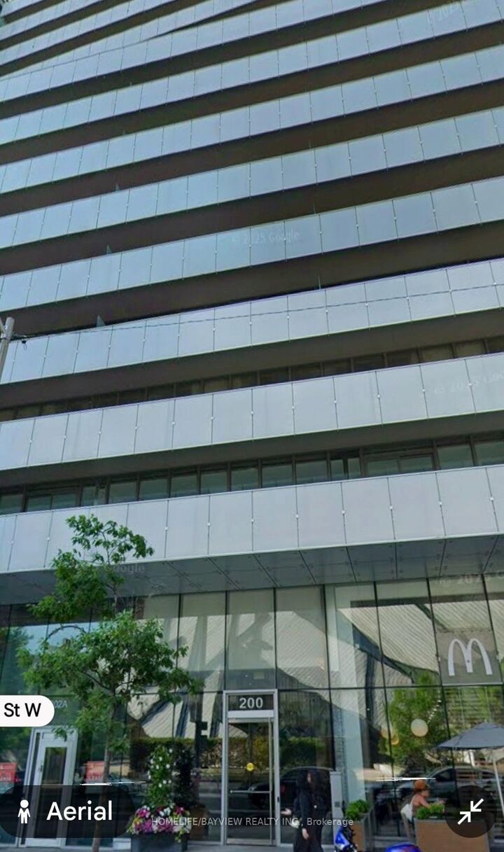 Property Photo: 200 Bloor Street W 3105 ON M5S 1T8