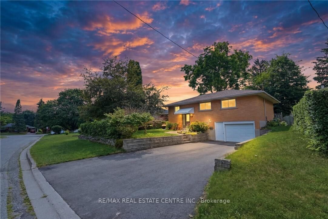 Property Photo: 56 Renwick Avenue ON N3C 2T7