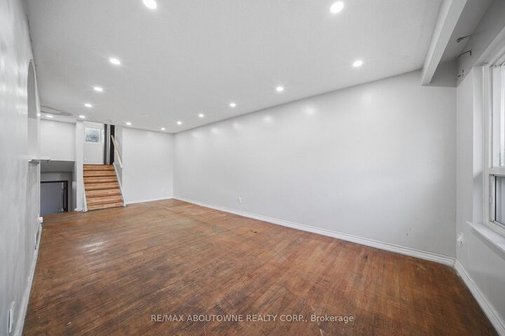 Property Photo:  34 Seaborn Road  ON L6V 2C1 