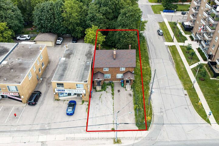 Property Photo: 1199 &Amp 1201 Lakeshore Road E ON L5E 1G1