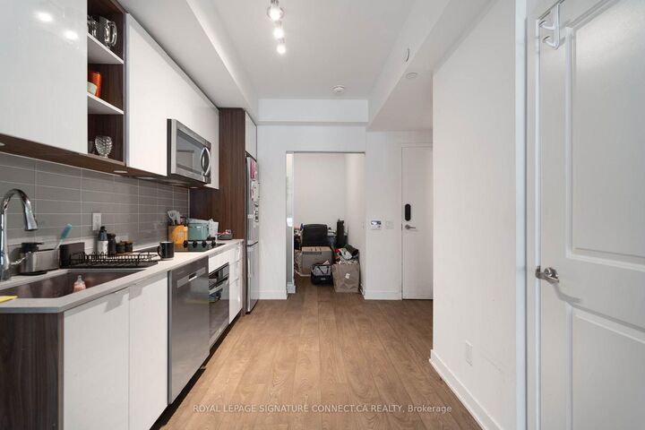 Property Photo: 543 Richmond Street W 445 ON M5V 0W9