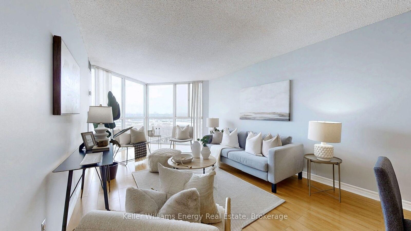 Property Photo:  7 Concorde Place 1512  ON M3C 3N4 