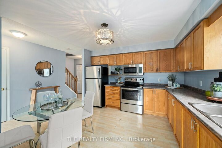 Property Photo: 567 Fieldgate Circle ON N5V 5G1