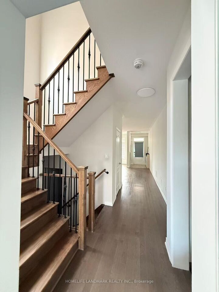 Property Photo:  156 Decast Crescent  ON L6B 1N8 