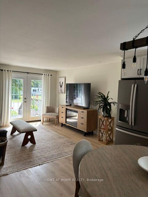 Property Photo:  407 King Street  ON P2B 3C8 
