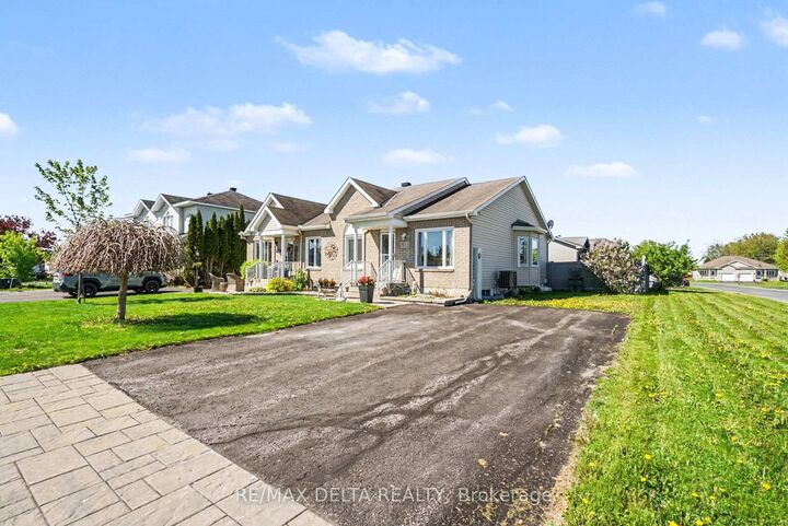 Property Photo:  117 Panorama Avenue  ON K0A 3K0 