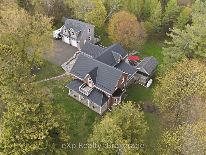4081 Burnham Street N — photo 1