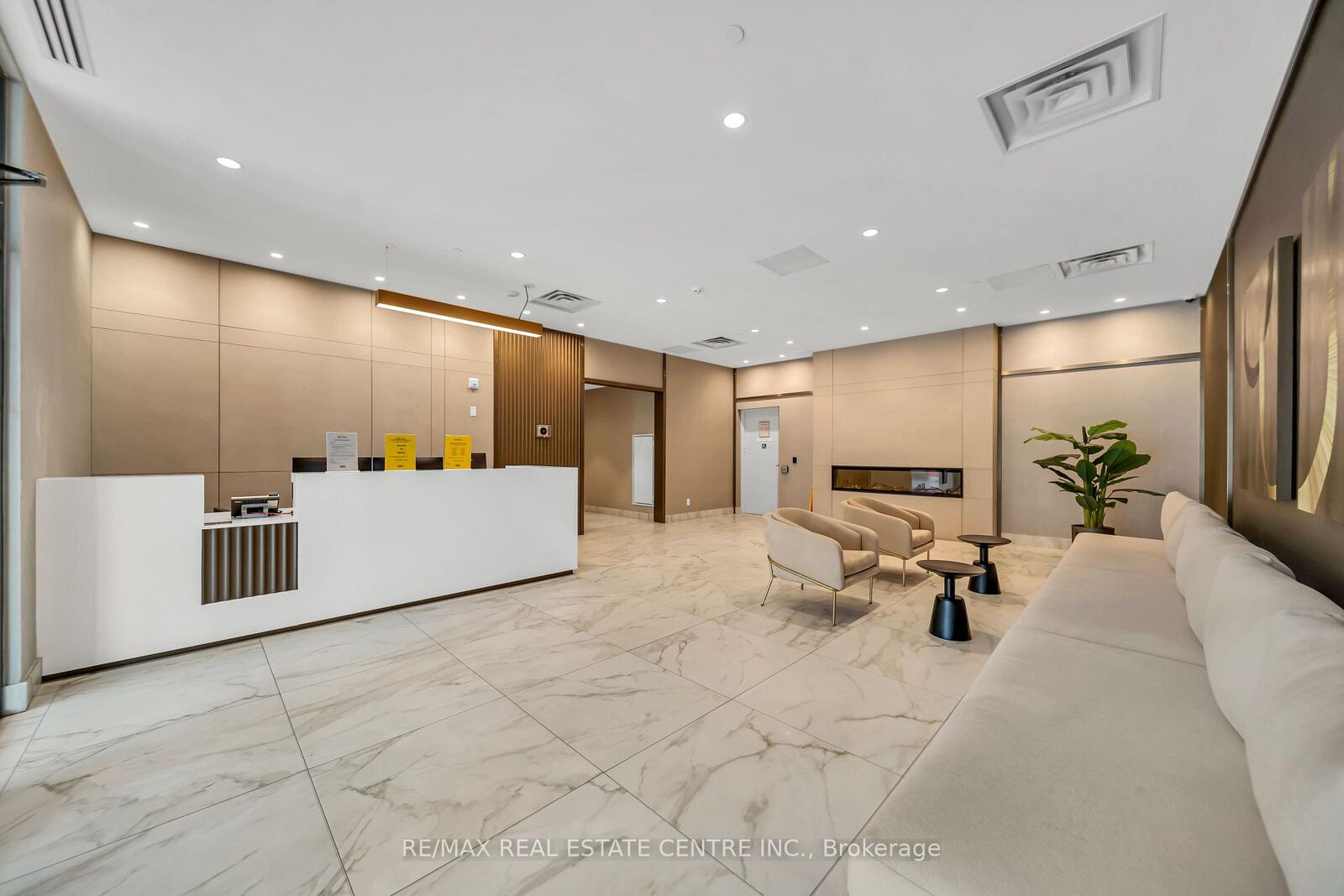 Property Photo: 490 Gordon Krantz Avenue 504 ON L9E 1Z4
