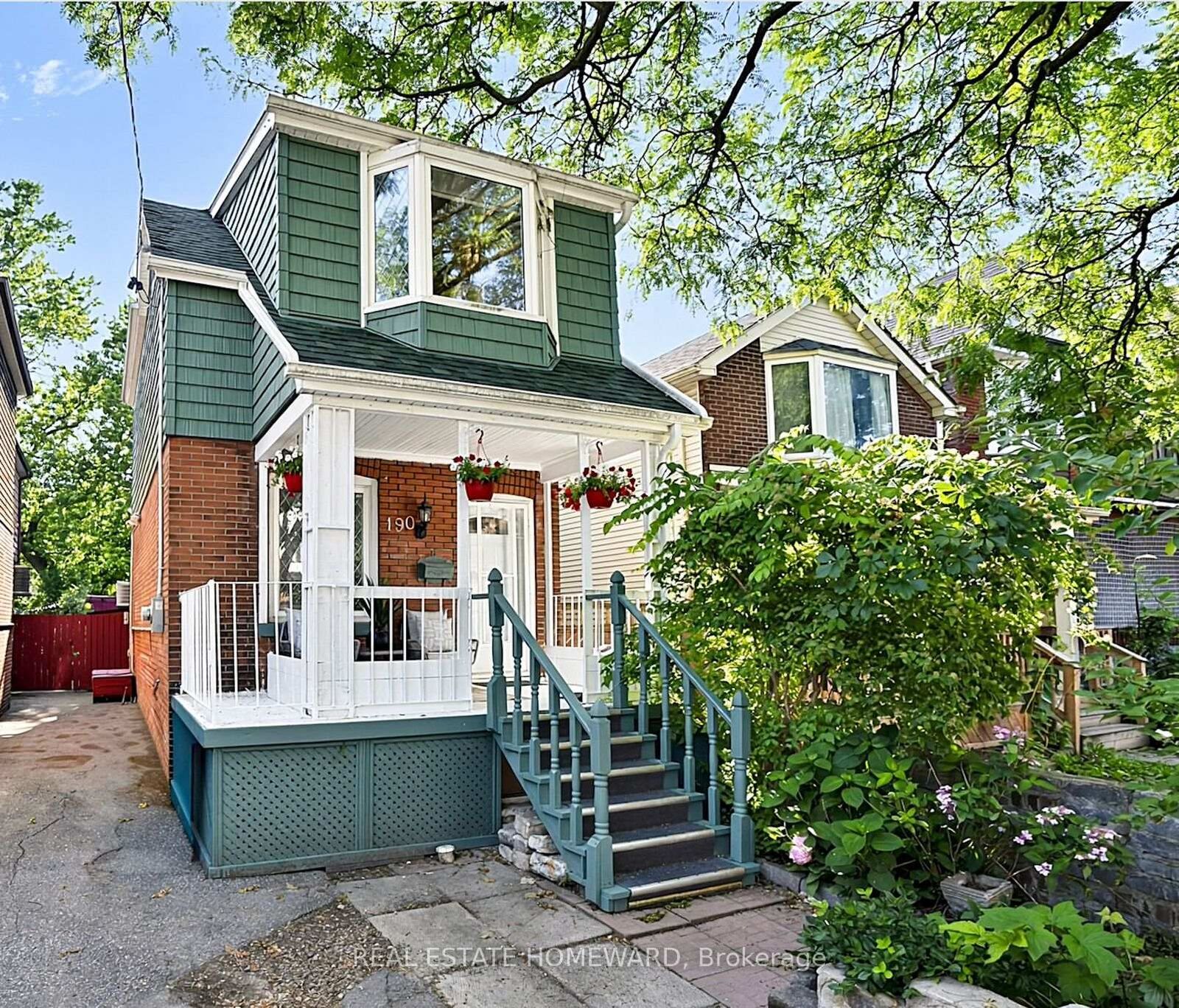 Property Photo:  190 Rhodes Avenue  ON M4L 3A1 