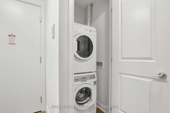 Property Photo:  9199 Yonge Street 608  SE  ON L4C 1H7 
