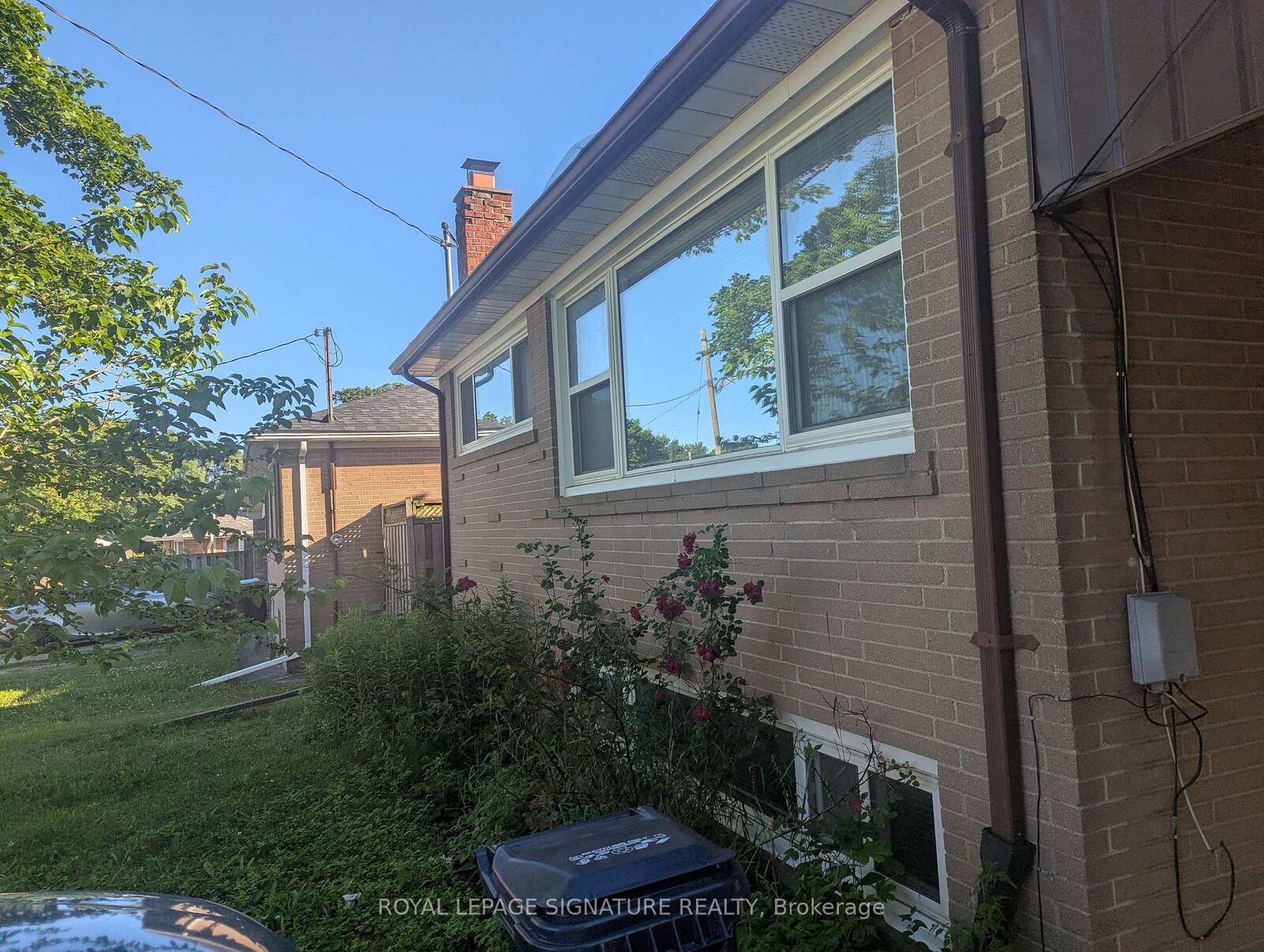 Property Photo: 6 Heatherglen Road ON M9W 4R1
