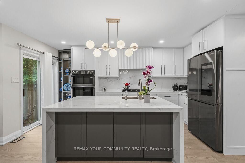 Property Photo:  5 Amaryllis Avenue  ON L4E 3T7 
