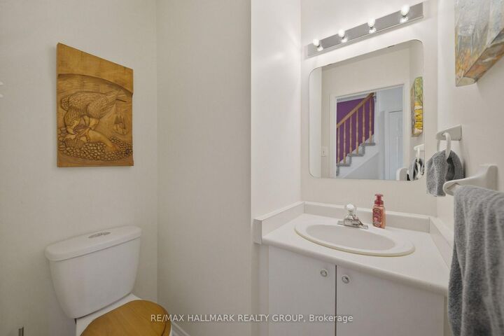 Property Photo:  902 Paradise Crescent  ON K4A 3S5 