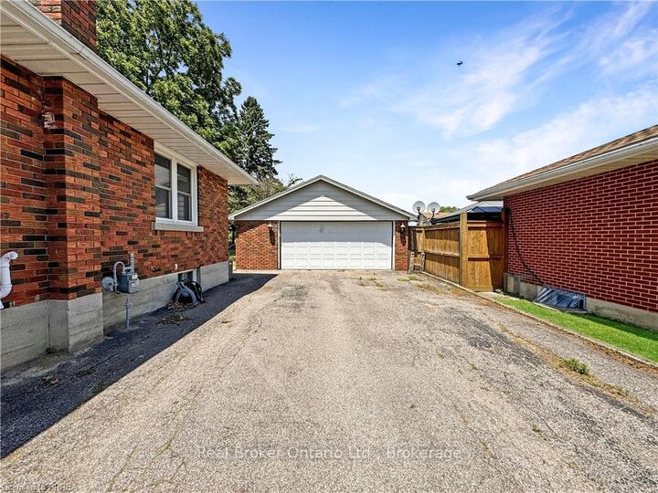 Property Photo: 3 Westview Avenue ON N3T 5L7