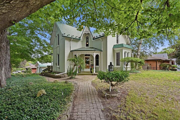 Property Photo:  1691 Franklin Boulevard  ON N3C 1P3 