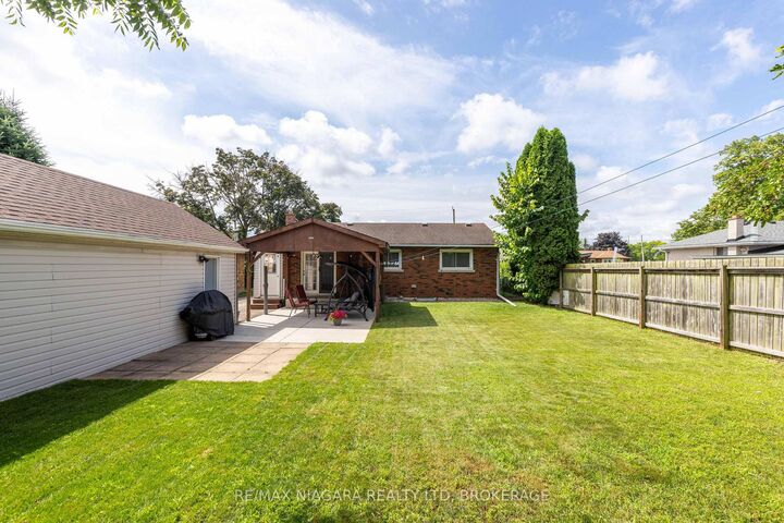Property Photo:  6555 Doreen Drive  ON L2E 5K6 