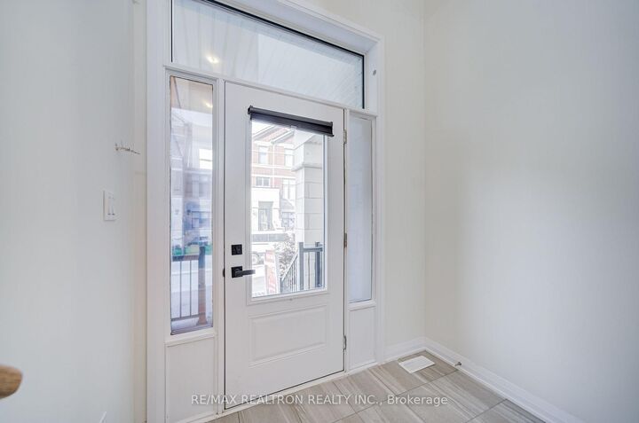 Property Photo:  31 Millman Lane  ON L4S 0P8 