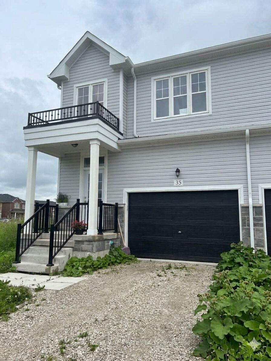 Property Photo:  35 Middleton Street  ON N0C 1B0 