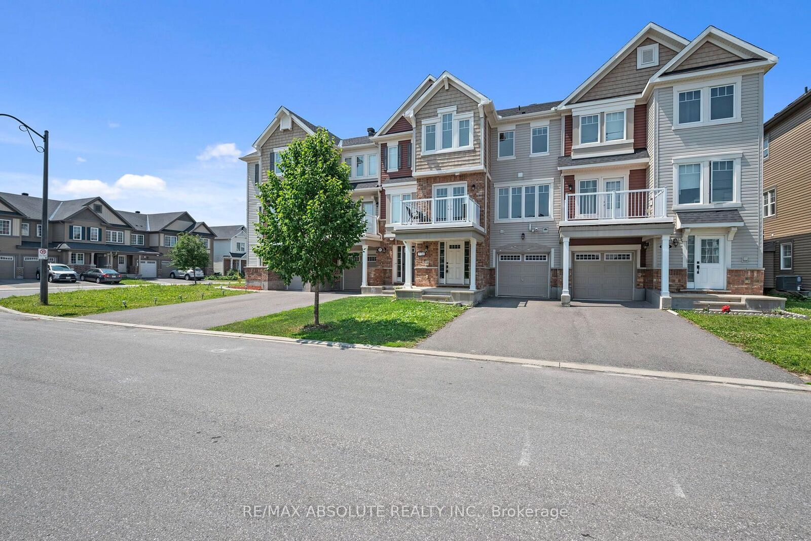 Property Photo:  374 Willow Aster Circle  ON K4A 1C8 
