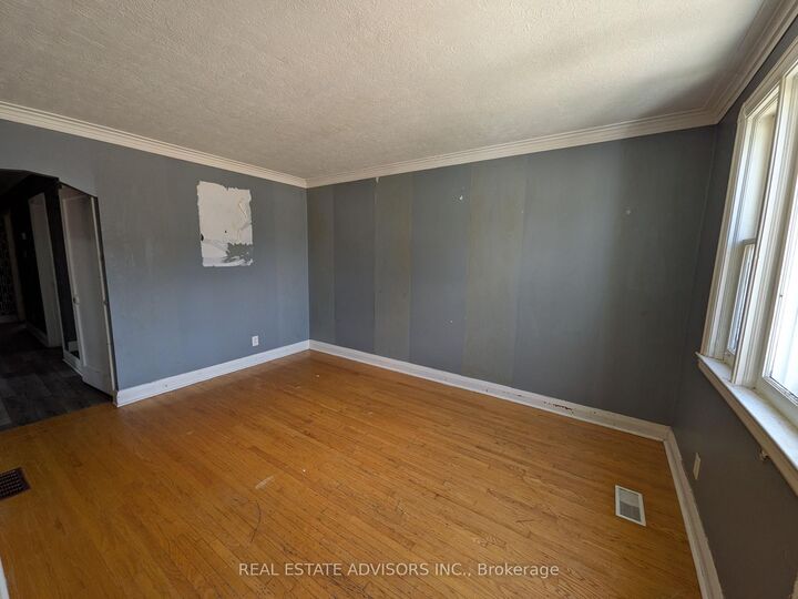 Property Photo: 45 Pitt Avenue ON M1L 2R3