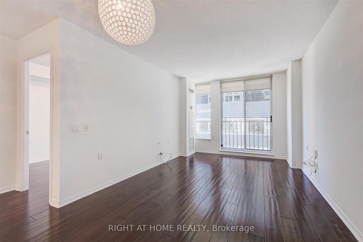 Property Photo: 388 Bloor Street E 507 ON M4W 3W9